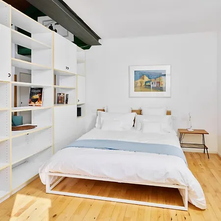 Italian Design Small Attic Apartment Bologna